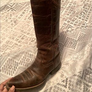 Ariat Snip-Toe boot